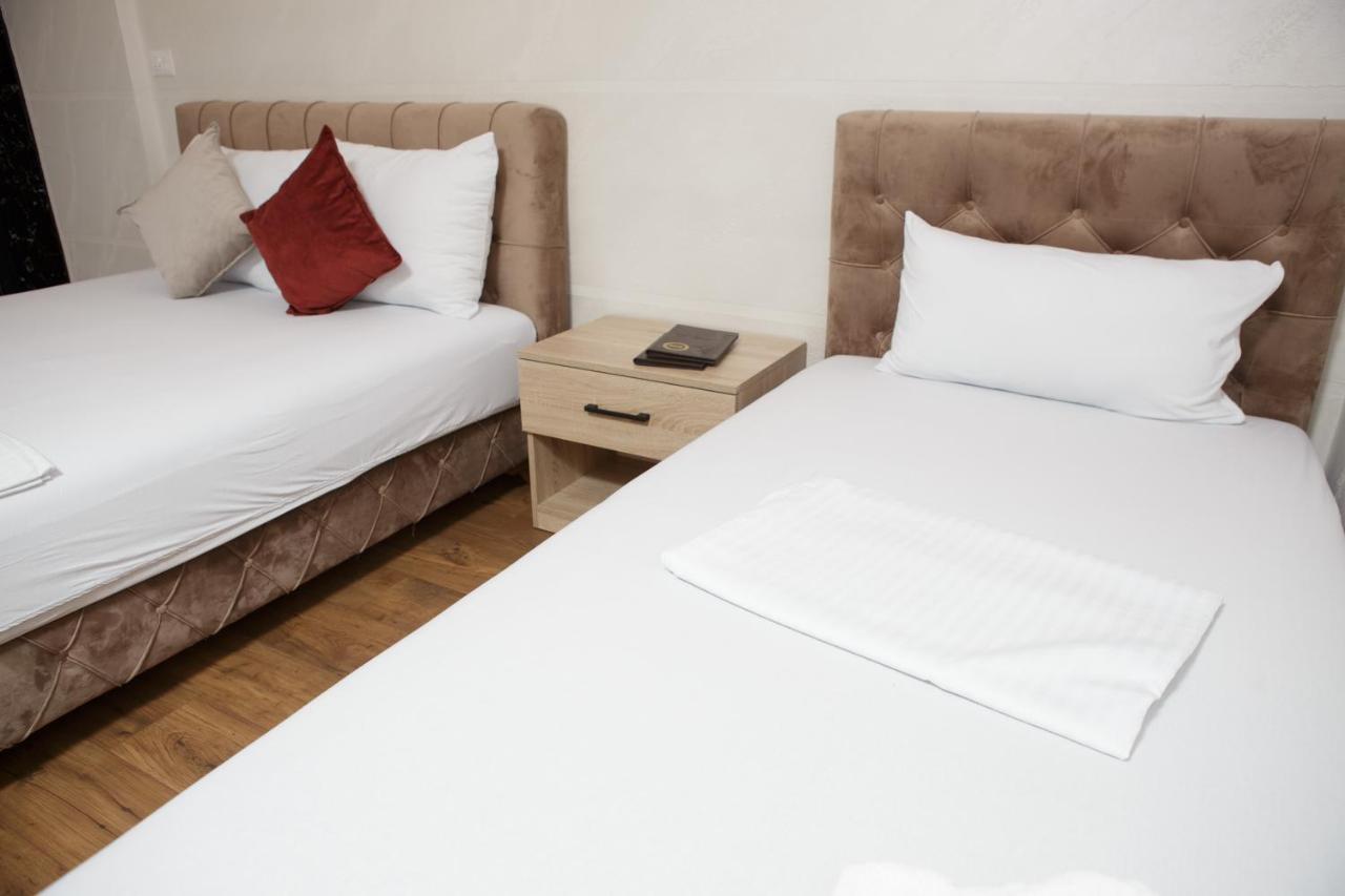 B H B Apartmani โนวีปาซาร์ ภายนอก รูปภาพ
